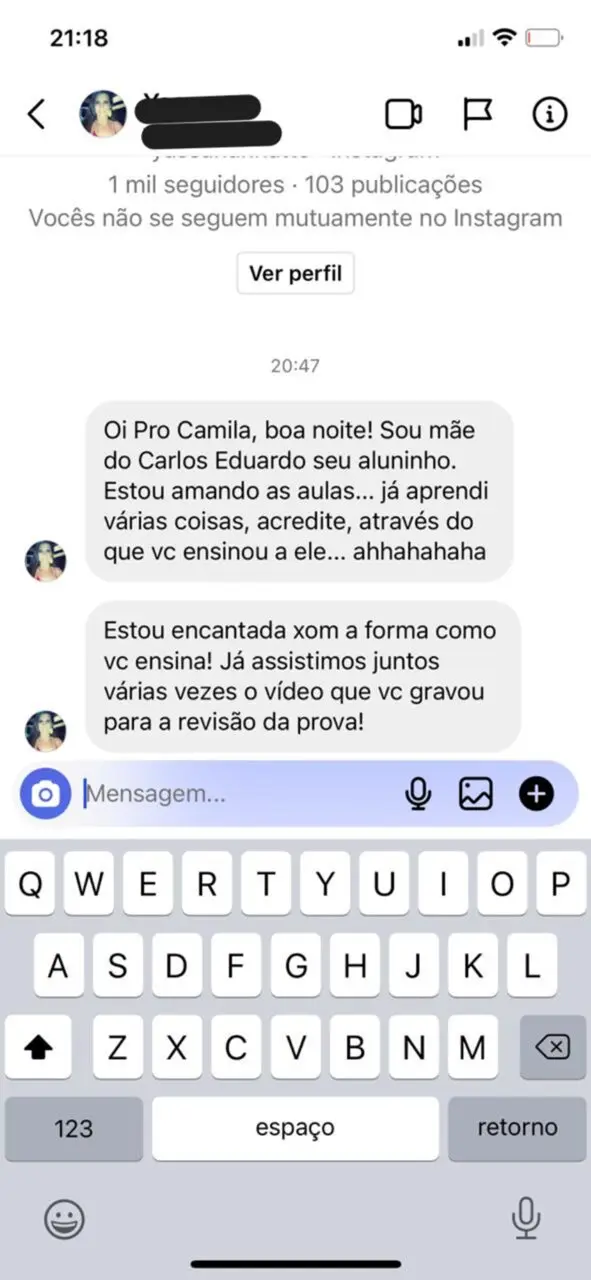 Mensagem da mãe do Carlos Eduardo via Instagram dizendo que está amando as aulas e aprendendo junto com o filho.